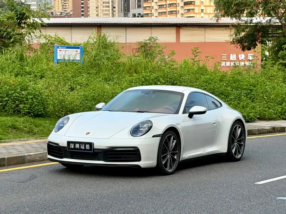 Porsche 911 Carrera 3.0T 2022