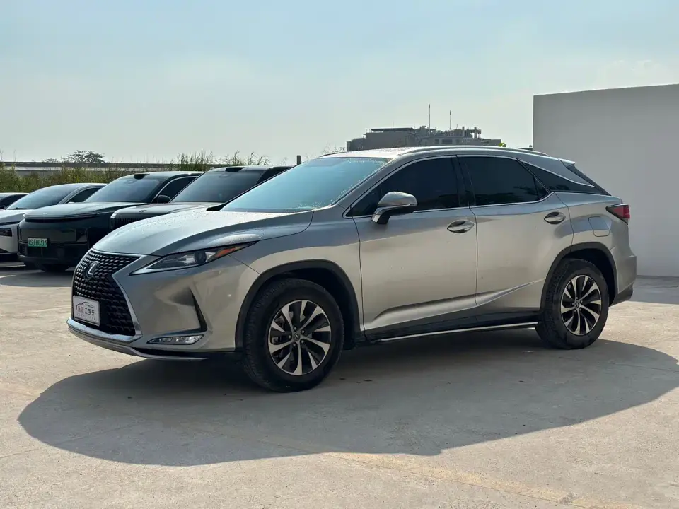 Lexus RX Facelift 300 2WD Elite Edition 2021