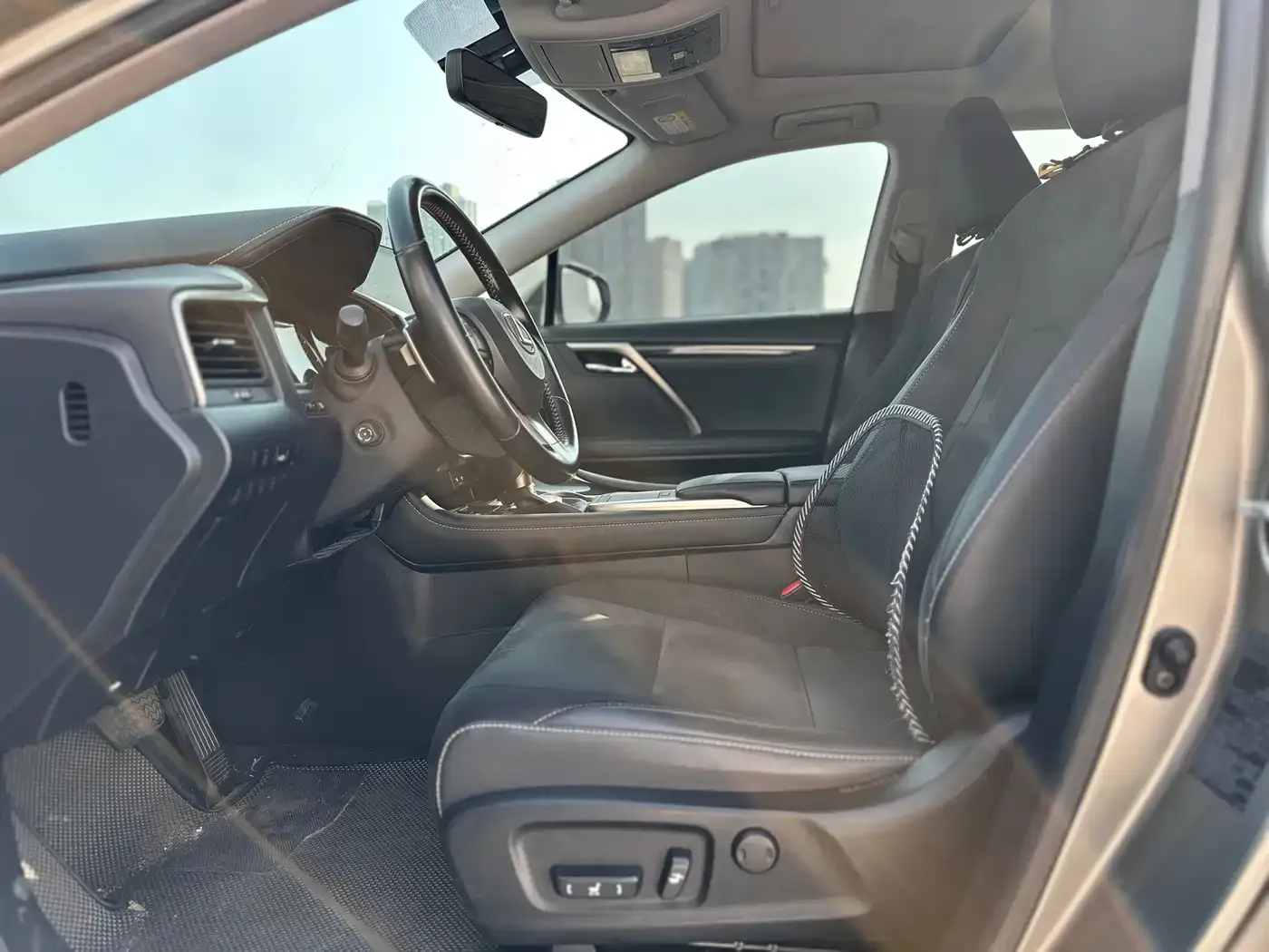 Lexus RX Facelift 300 2WD Elite Edition 2021 — фото 7