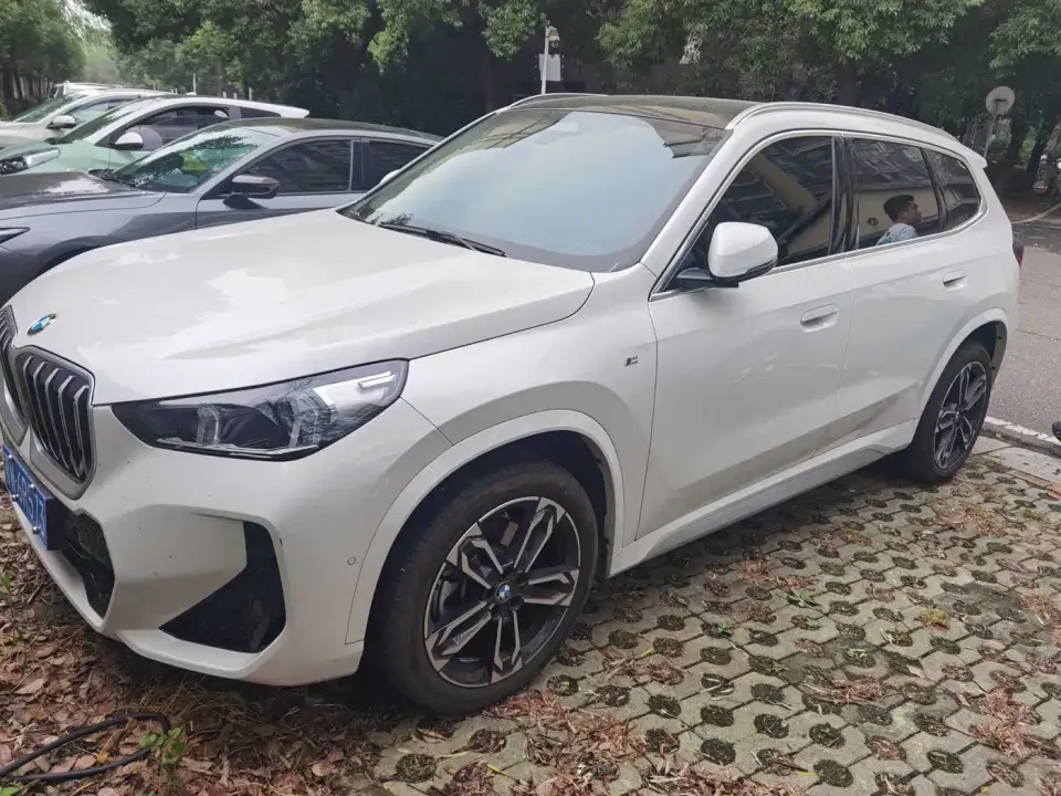 BMW X1 xDrive25Li M Sport Package 2025