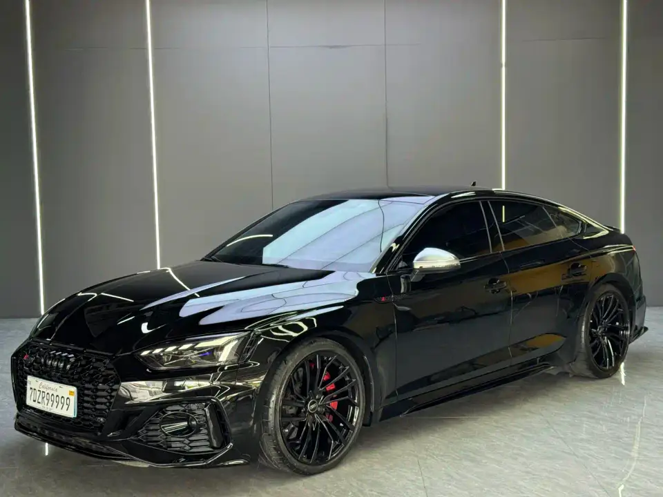 Audi RS 5 Model RS 5 2.9T Sportback Obsidian Edition 2023