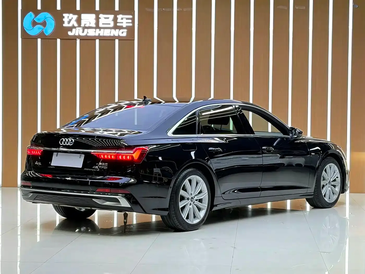 Audi A6L 45 TFSI Premium Selection Dynamic 2023 — фото 4
