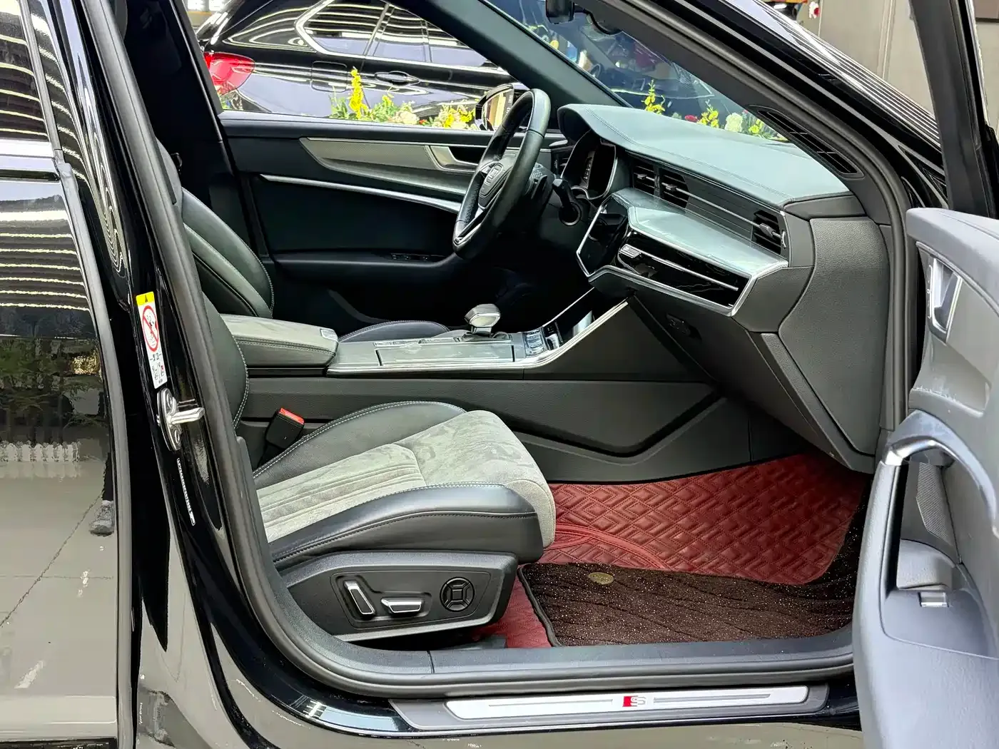 Audi A6L 45 TFSI Premium Selection Dynamic 2023 — фото 17