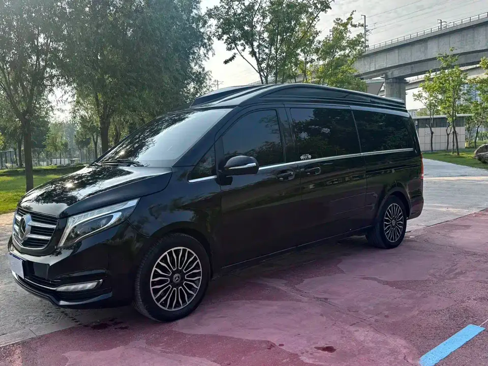 Mercedes-Benz V-Class V 260 L Premium Long Wheelbase Edition China VI 2019