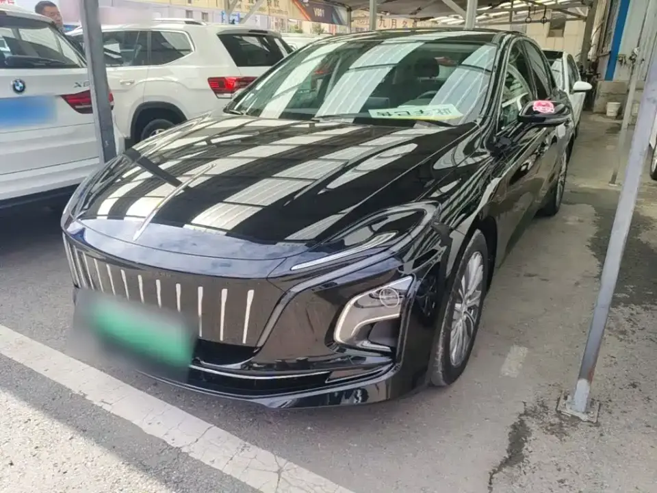 Hongqi E-QM5 Model 610km PLUS 2025