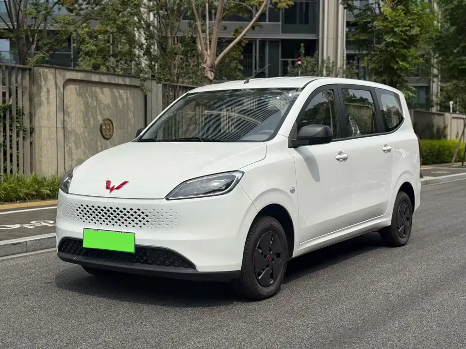 Wuling Motors Wuling Hongguang New Energy Extended-Range Hybrid 50KM Comfort Version 2026