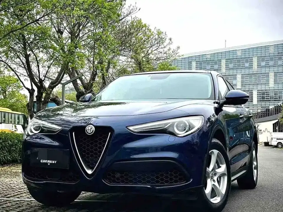 Alfa Romeo Stelvio 2.0T 200HP Luxury Edition 2019