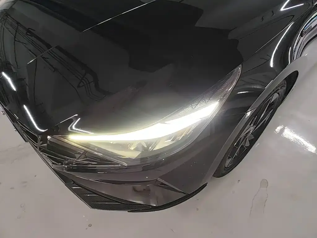 Hyundai Elantra 240TGDi DCT TOP Flagship Edition 2020 — фото 20