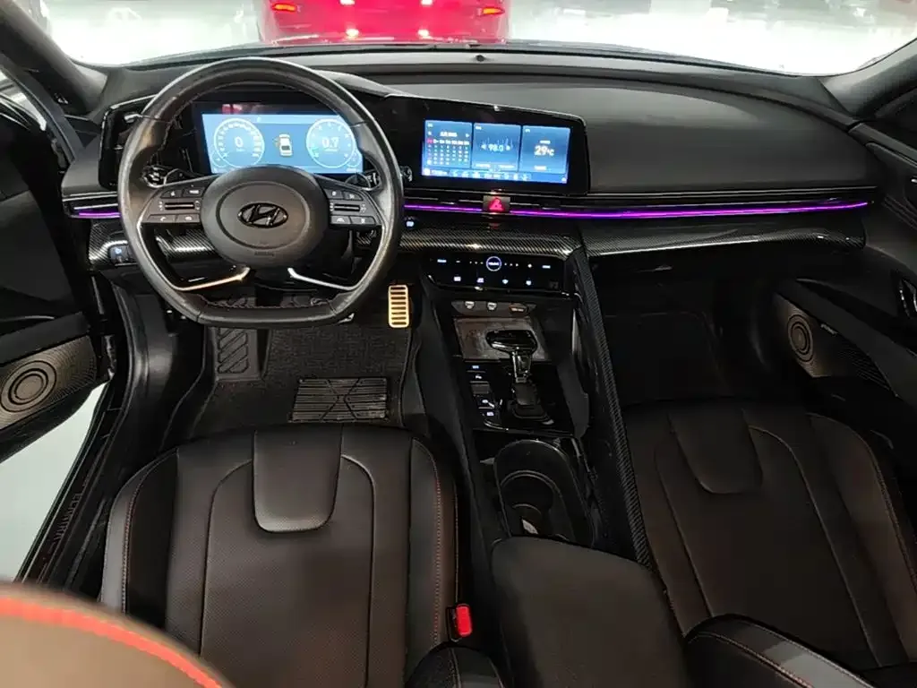 Hyundai Elantra 240TGDi DCT TOP Flagship Edition 2020 — фото 6