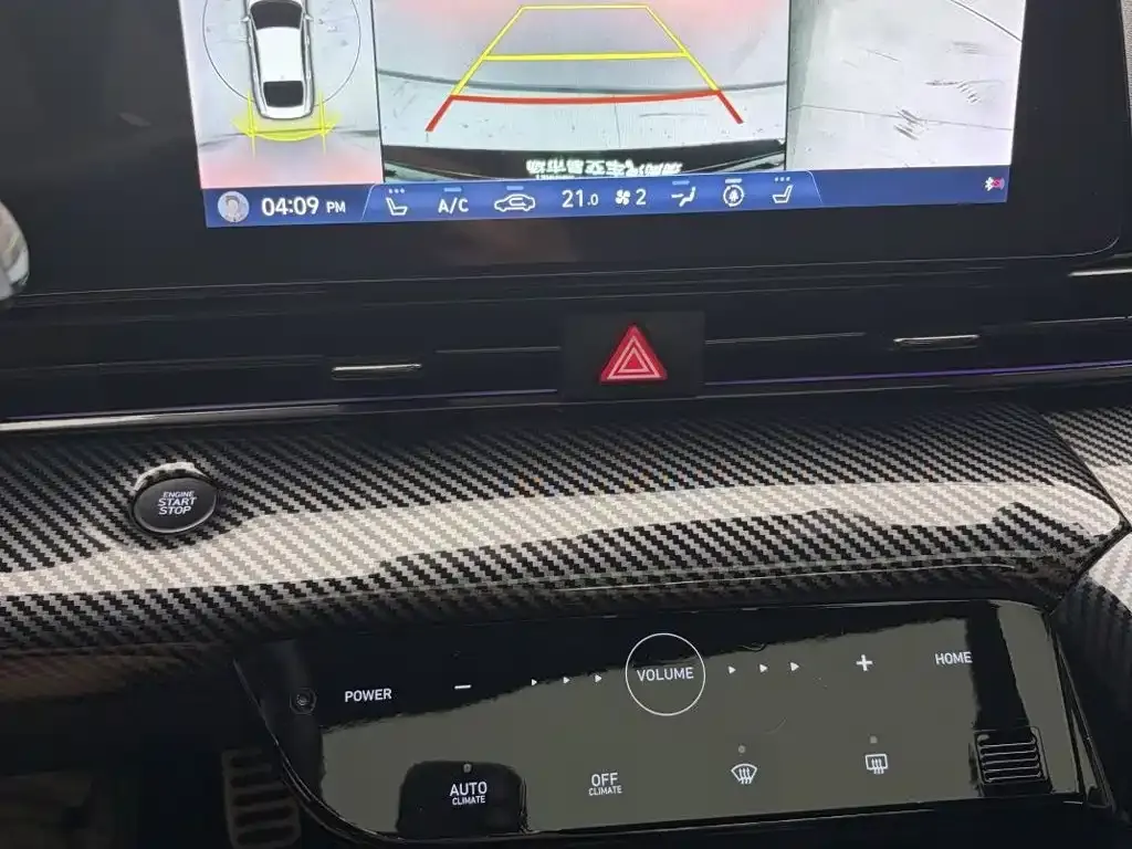 Hyundai Elantra 240TGDi DCT TOP Flagship Edition 2020 — фото 19