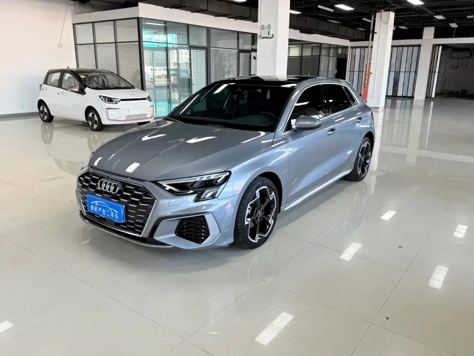 Audi A3 Facelift Sportback 35 TFSI Luxury Sport 2023