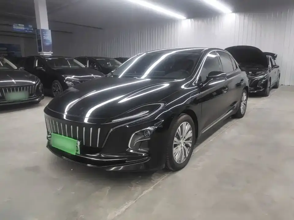 Hongqi E-QM5 620km PLUS 2023