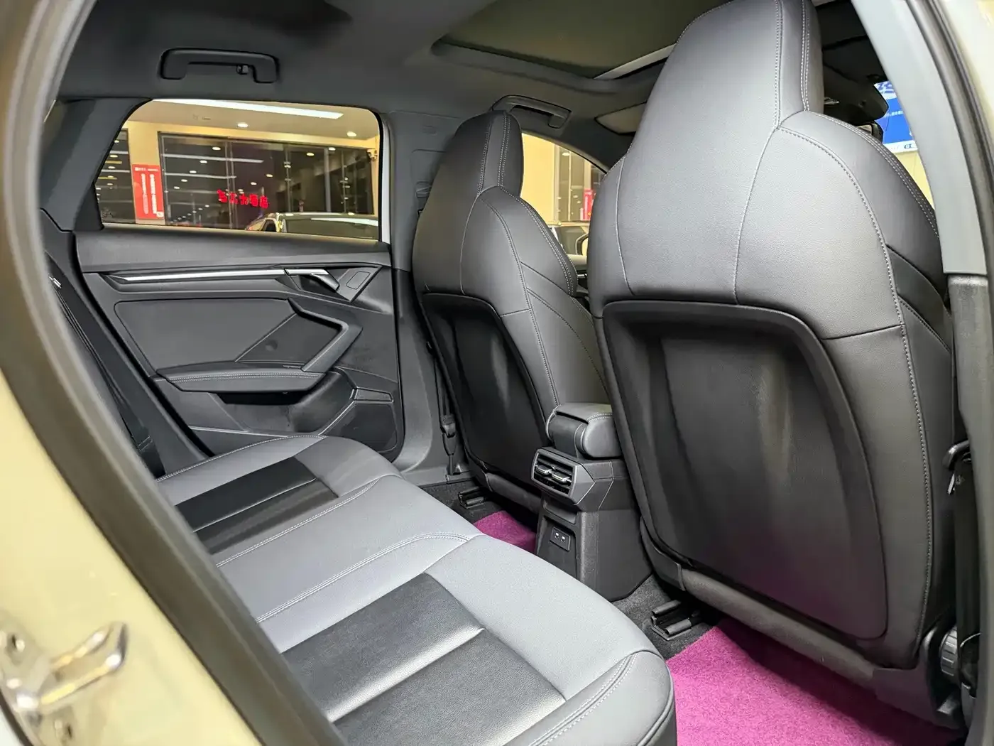 Audi A3 Facelift Sportback 35 TFSI Fashion Sport 2023 — фото 13