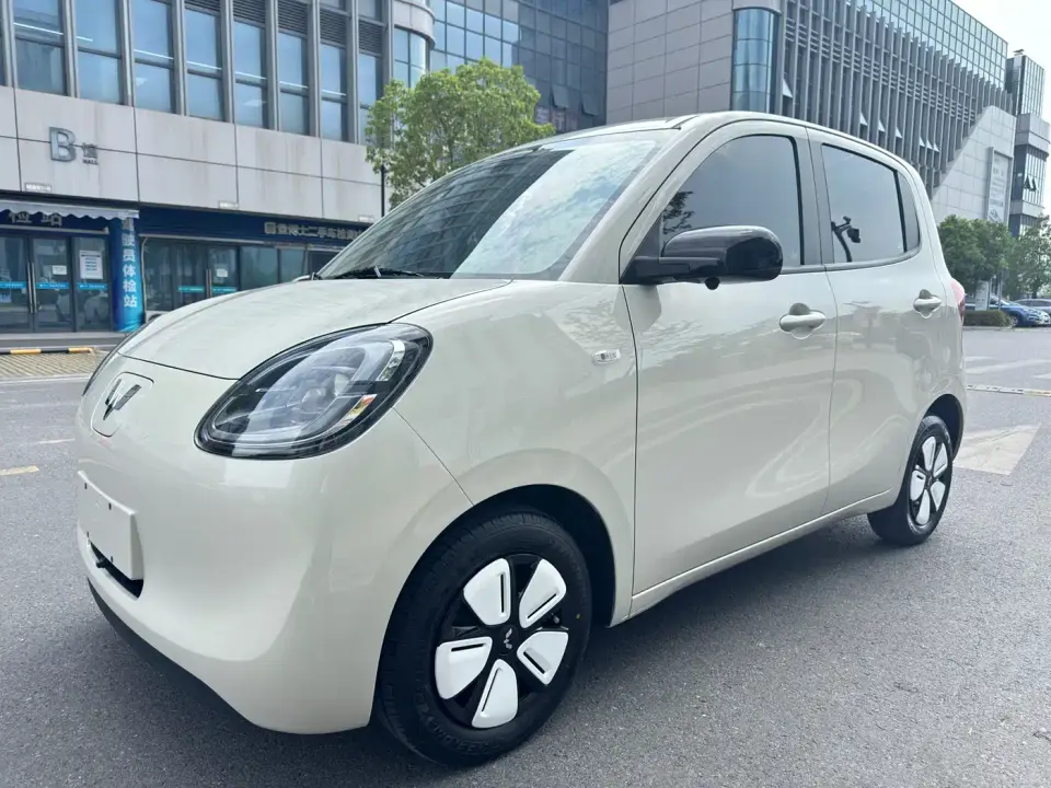 Wuling Motors Hongguang MINIEV 4-Door Advanced 2025