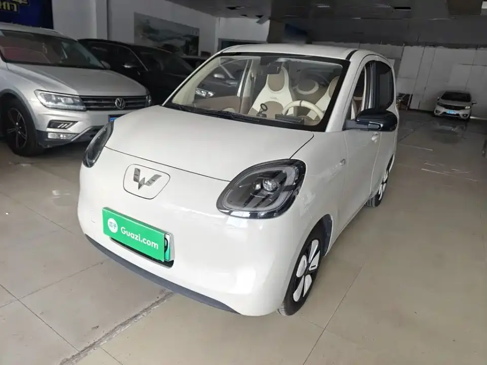 Wuling Motors Hongguang MINIEV 4-Door Advanced 2025