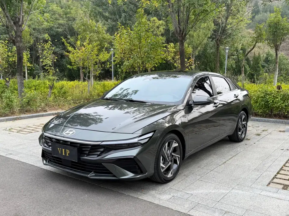 Hyundai Elantra Model 1.5L CVT LUX Premium Edition 2024