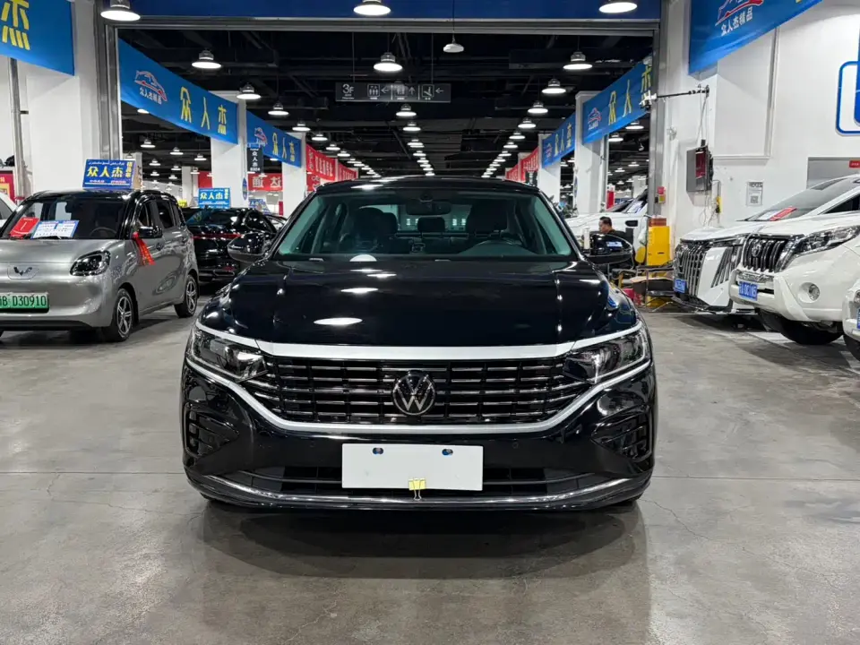 Volkswagen Passat 330TSI Elite Edition 2022