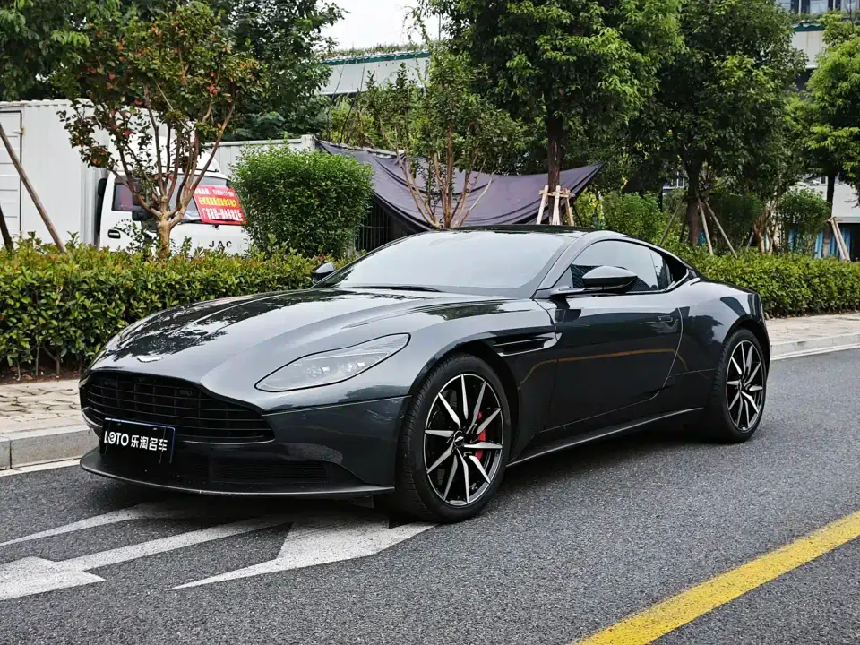 Aston Martin DB11 Model 4.0T V8 Coupe 2019