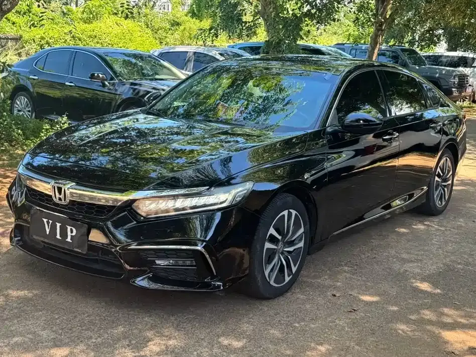 Honda Inspire Sharp Hybrid 2.0L Pure Elegance China V 2020