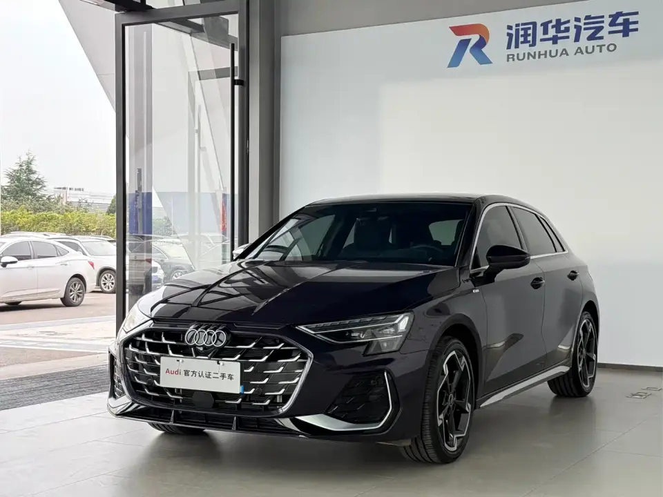 Audi A3 Facelift Sportback 35TFSI Flying Spur Premium 2026