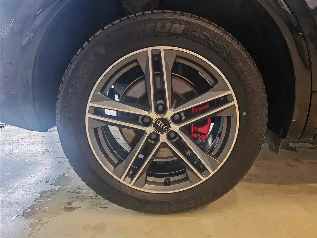 Audi Q5L Sportback 40 TFSI Fashion Style 2023 — фото 14