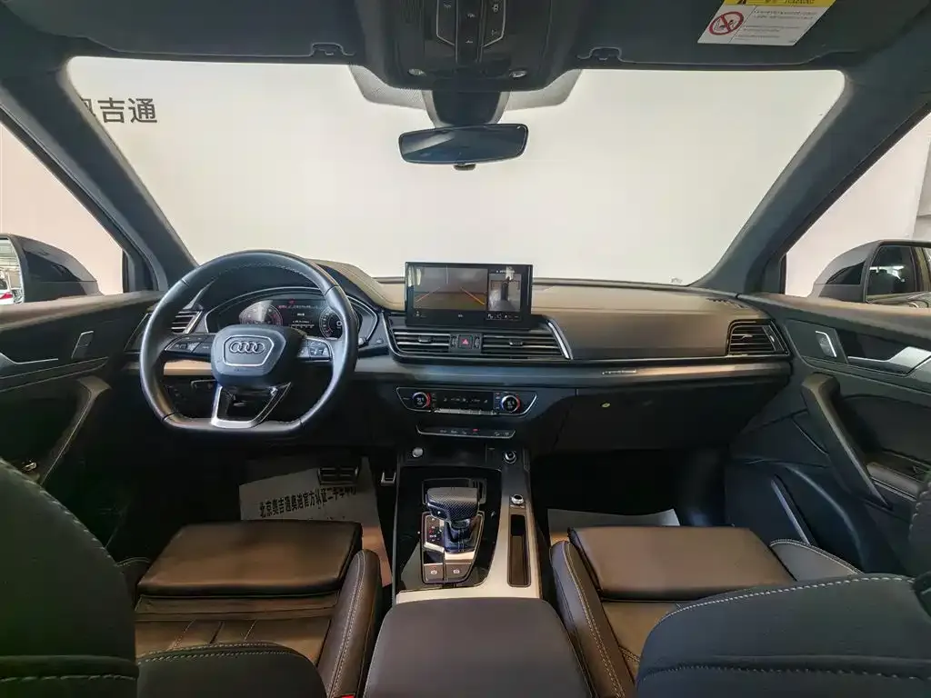 Audi Q5L Sportback 40 TFSI Fashion Style 2023 — фото 12