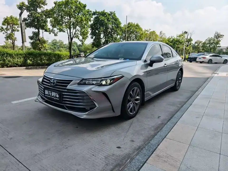 Toyota Avalon Hybrid 2.5L Luxury Edition China VI 2021