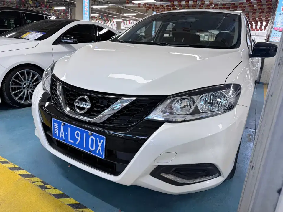 Nissan Tiida 1.6L CVT Cool Edition 2021