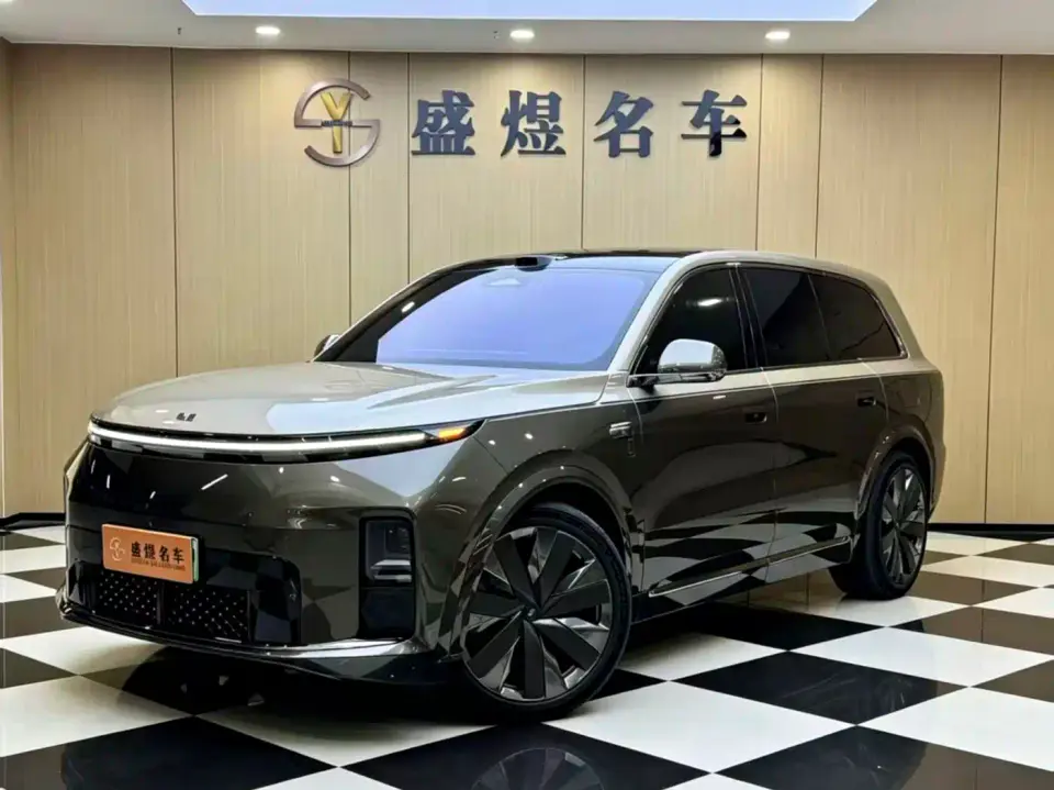 Li Auto Li Xiang L9 Base Model 2026