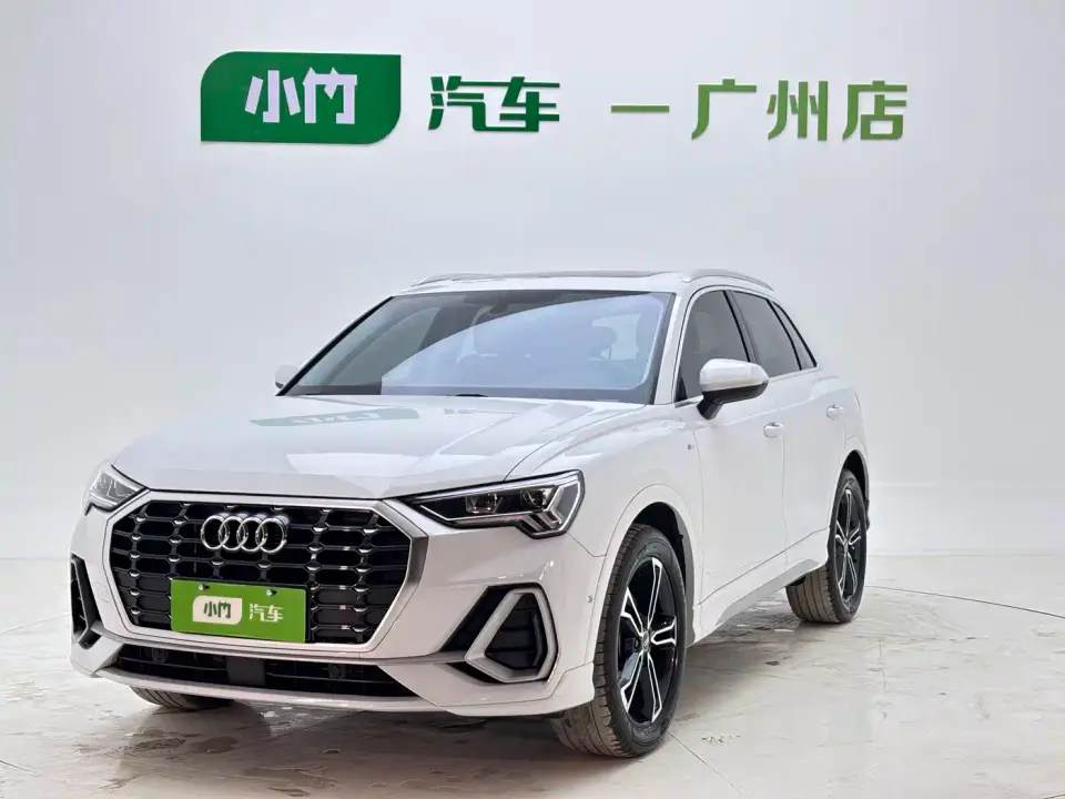 Audi Q3 35 TFSI Fashion Dynamic (1.4T) 2023