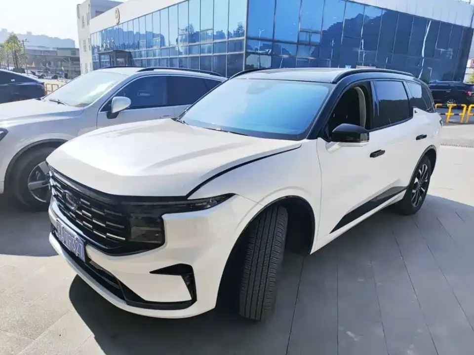 Ford Edge Edge L 2.0T EcoBoost AWD 7-seater Premium 2025
