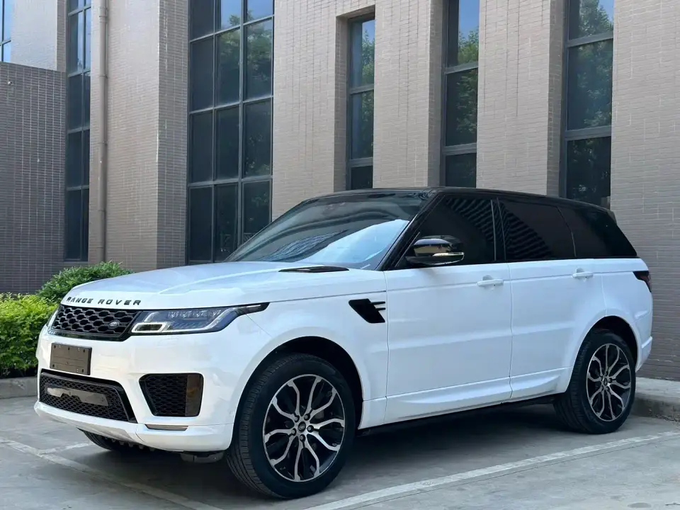Land Rover Range Rover Sport 3.0 L6 Gloss Black Edition 2021