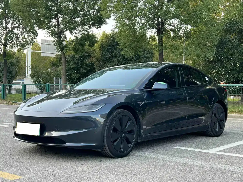 Tesla Model 3 Rear-Wheel Drive 2024