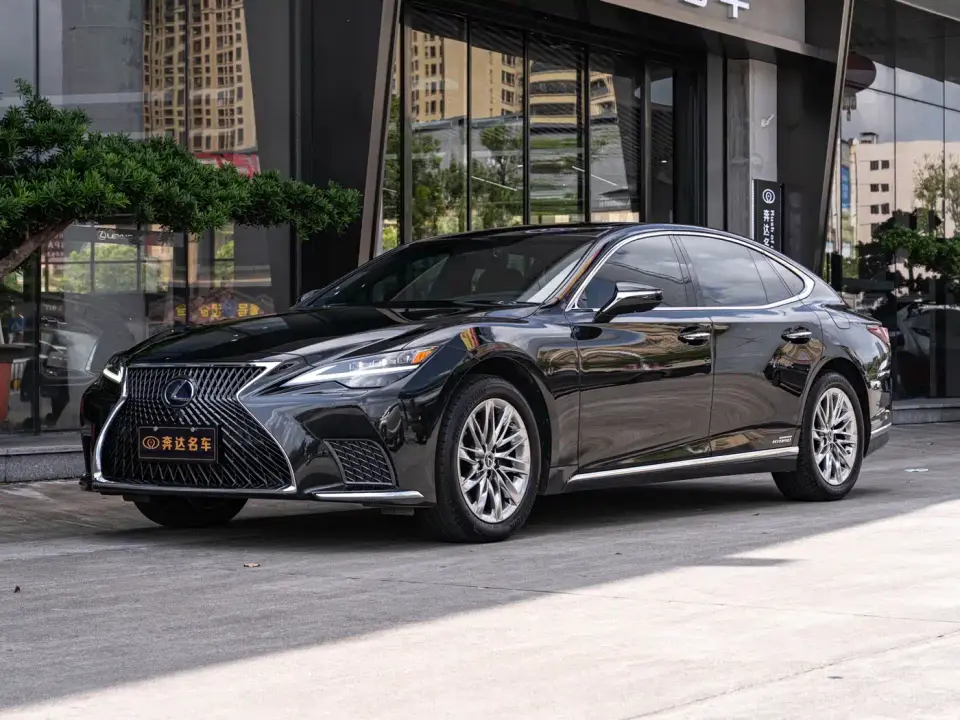 Lexus LS 500h Luxury Edition 2021
