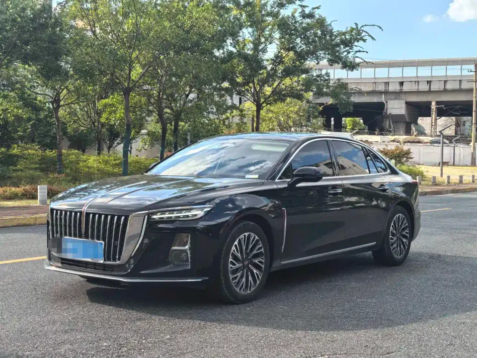 Hongqi H5 2.0T Automatic Smart Connect Flag Smooth Edition 2024