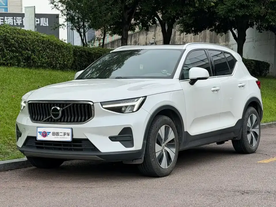 Volvo XC40 B3 Smart Elite Luxury Edition 2024