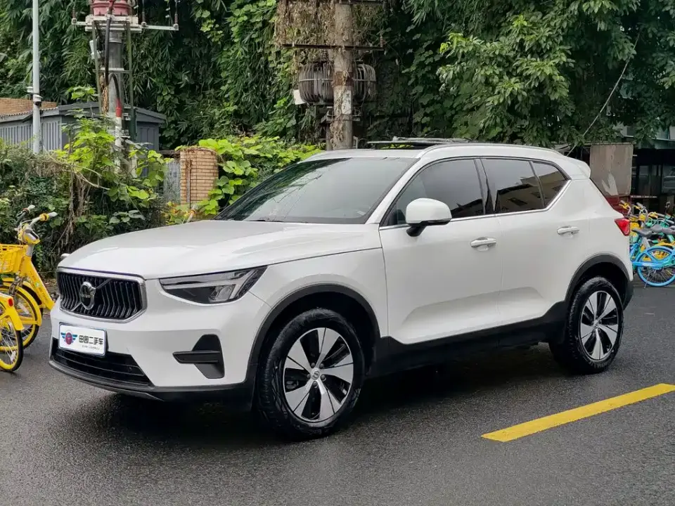 Volvo XC40 B3 Smart Elite Luxury Edition 2024