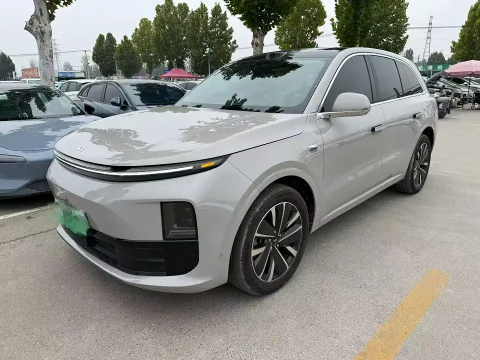 Li Auto L6 Pro Smart Renewal Edition 2025