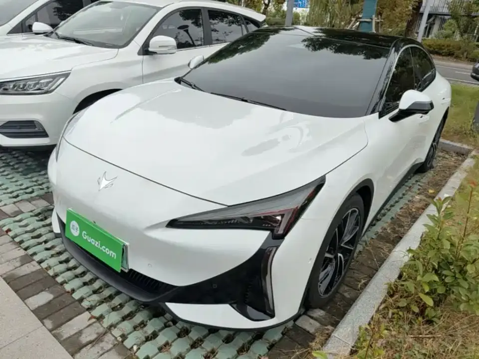 Arcfox Alpha S5 Facelift 668MAX Divine Edition 200kW 2026