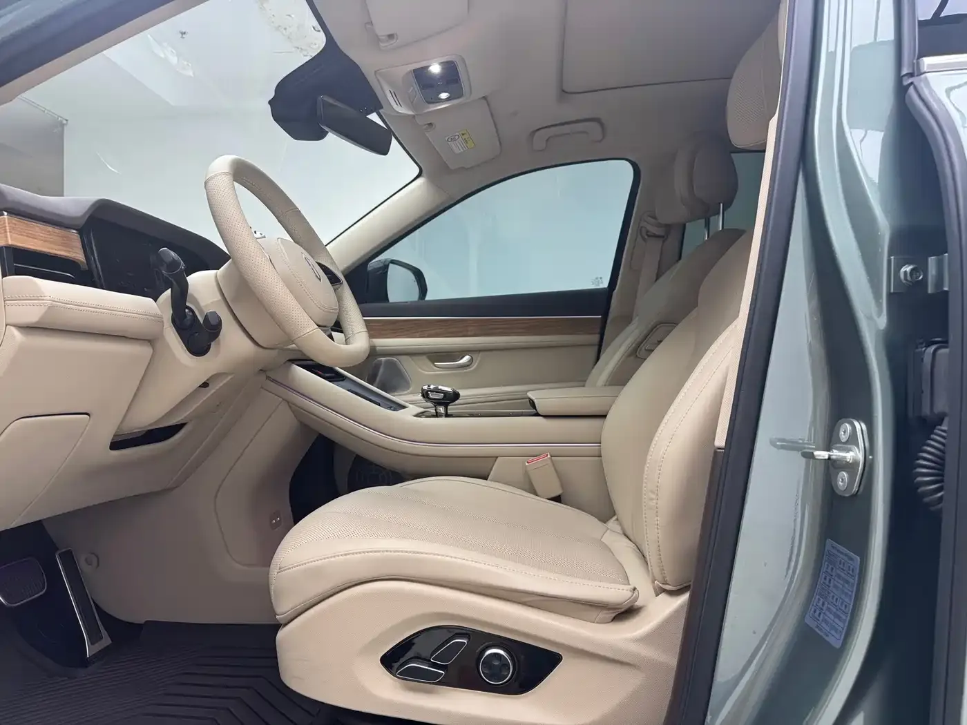 AITO Wenjie AITO M7 1.5T RWD Plus 5-Seater 2023 — фото 15