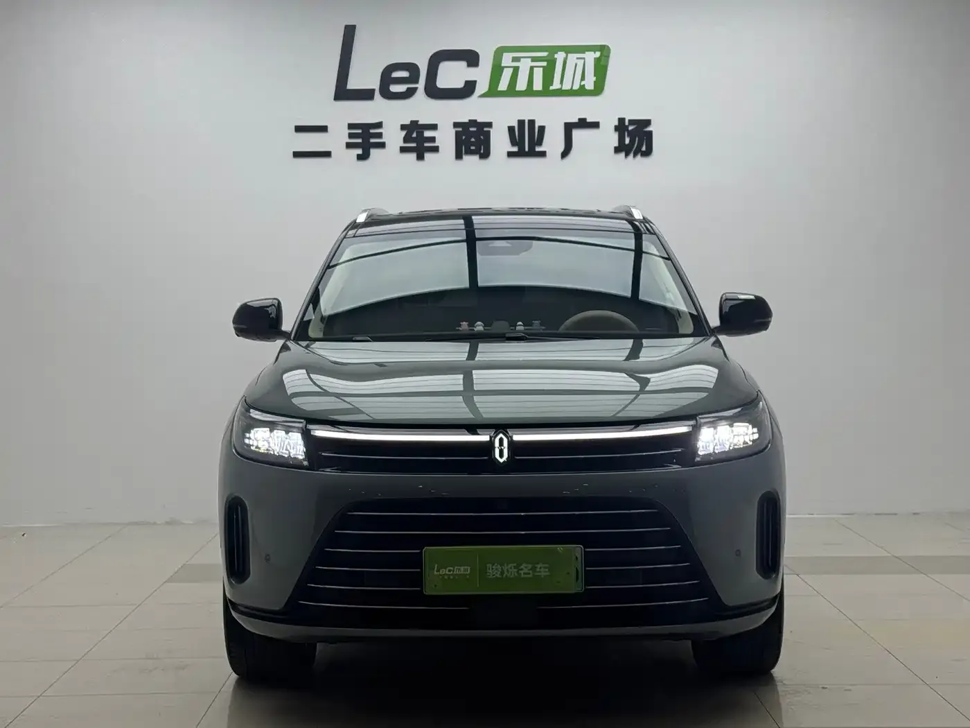 AITO Wenjie AITO M7 1.5T RWD Plus 5-Seater 2023 — фото 2