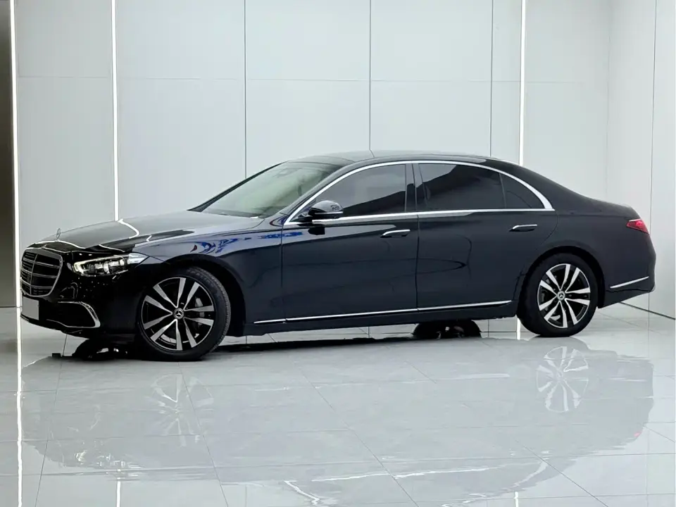 Mercedes-Benz S-Class Model S 400 L Luxury Edition 2023
