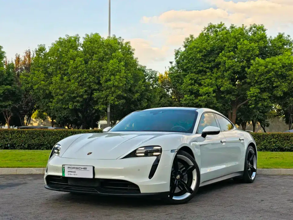 Porsche Taycan Taycan 2024