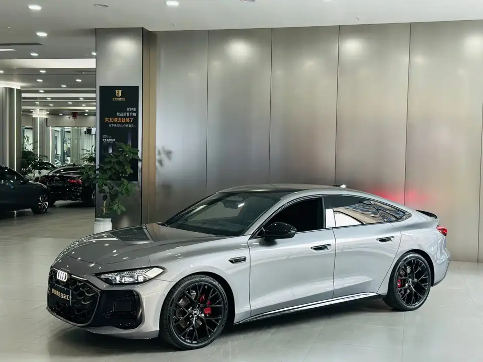 Audi A5L Sportback Model 2.0T Launch Limited Edition 2025