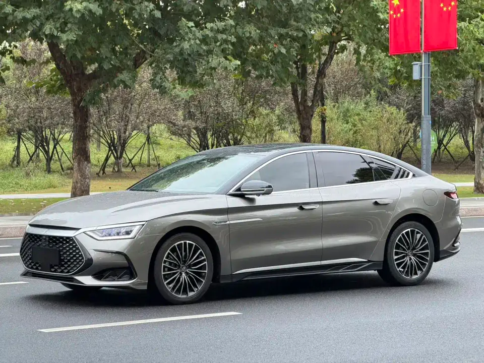 BYD Han DM-i Champion Edition 121KM Honor 2023