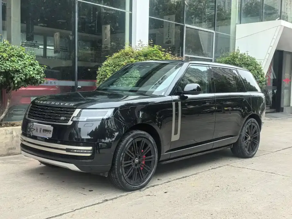 Land Rover Range Rover 3.0 L6 400PS Golden Age Extended 7-Seater 2025