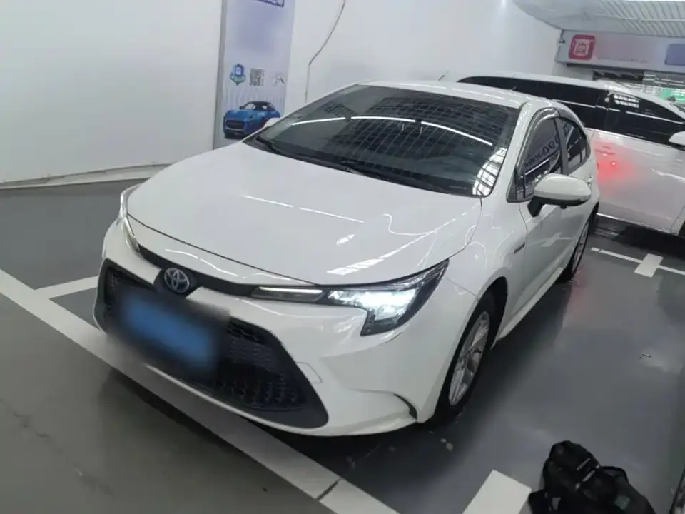 Toyota Levin Dual Engine 1.8H E-CVT Leading Edition 2023