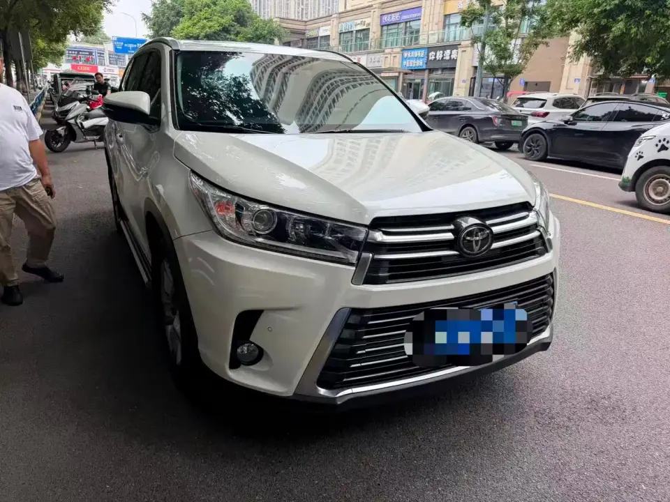 Toyota Highlander 2.0T 4WD Premium 7-seater China VI 2019