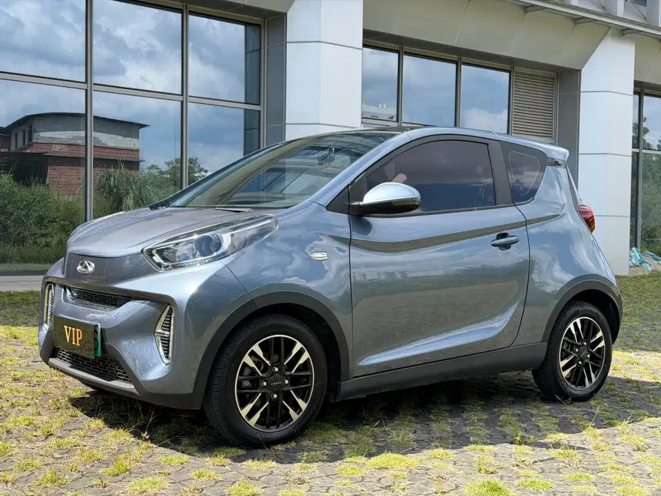 QQ New Energy Little Ant Sweet Pink Edition Half Sugar Version LFP Lithium 30kW 301km 2023