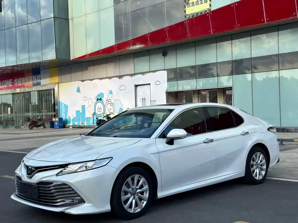 Toyota Camry Facelift 2.0G Luxury Edition 2020